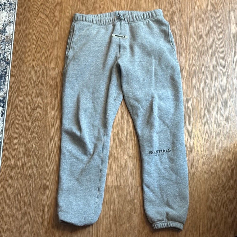 Fear of god essential gray sweat pants
